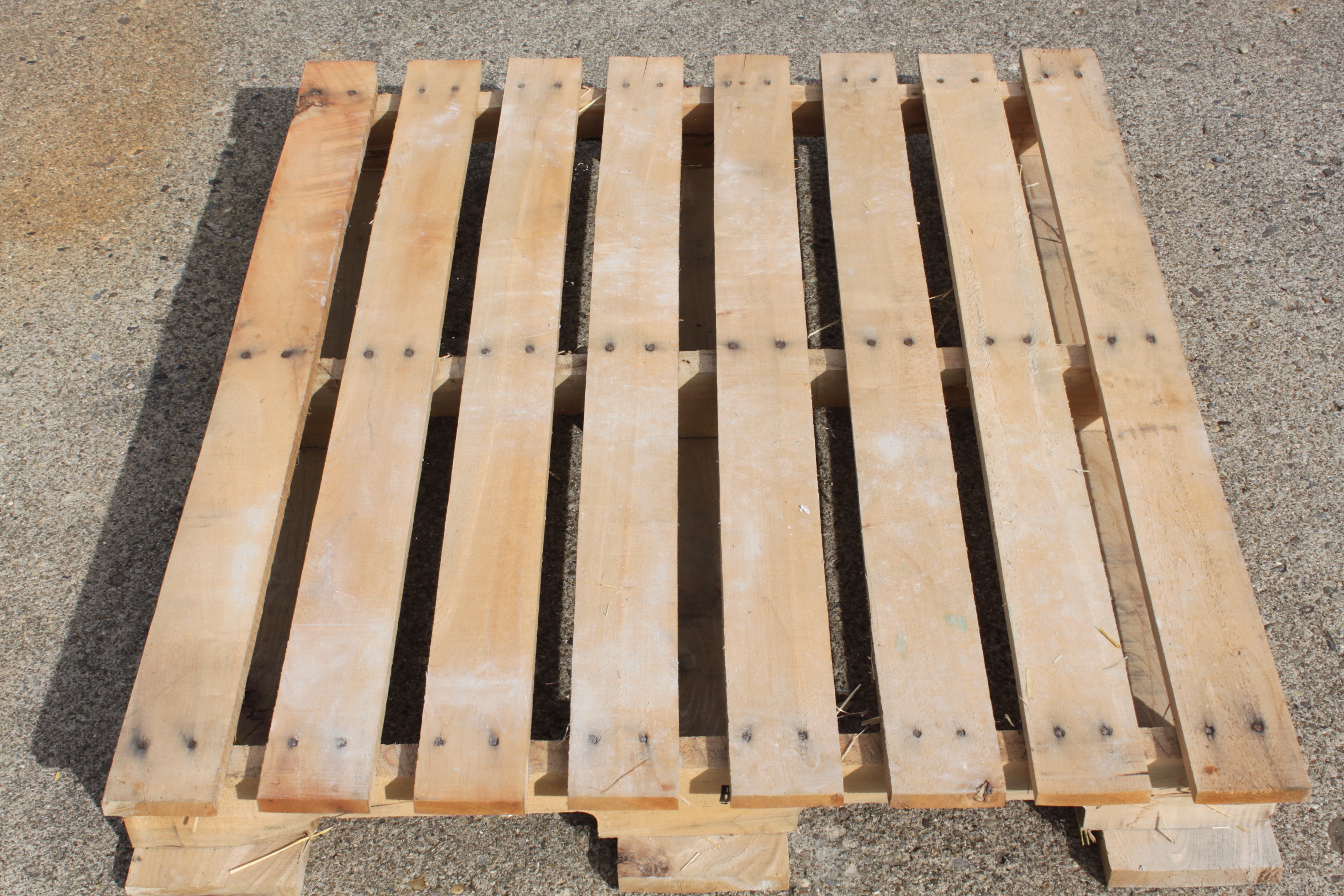  Pallet With Ease For Great Building Projects | Old World Garden Farms